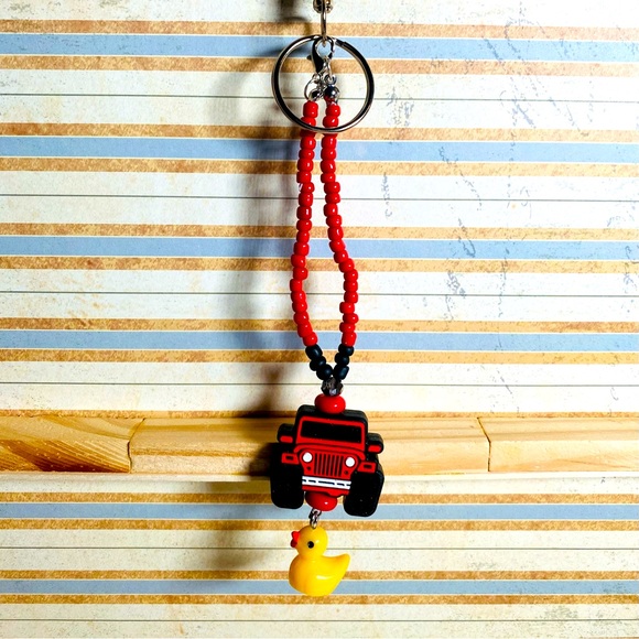 Silicone 4x4 Jeep Duck Rearview Mirror Charm-Keychain-Bag Charm-Beaded Bracelet - Picture 5 of 7